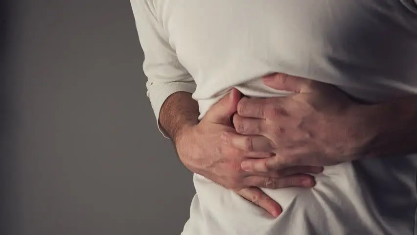 اعراض تسمم المعدة وطرق الوقاية منه – مجمع الشفاء الطبي